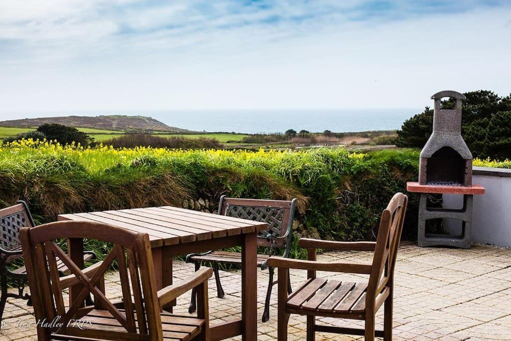 The Old Dairy, Land'S End, Sennen Apartment Екстериор снимка